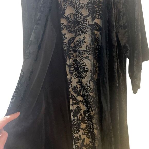 Knox Rose Velvet Lace Cardigan – Medium/Large – Gothic Floral Boho Witchy Cottag - Picture 2 of 5